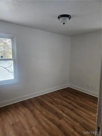 $1,300 | 2003 Virginia Avenue, Niagara Falls, NY 14305