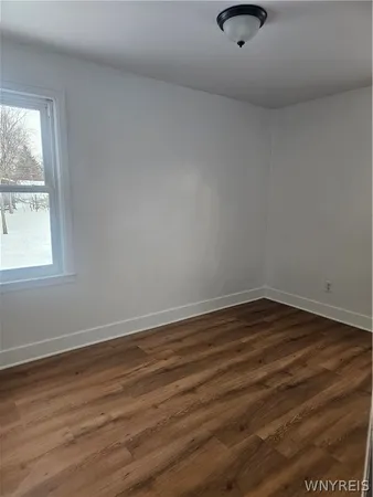 $1,300 | 2003 Virginia Avenue, Niagara Falls, NY 14305