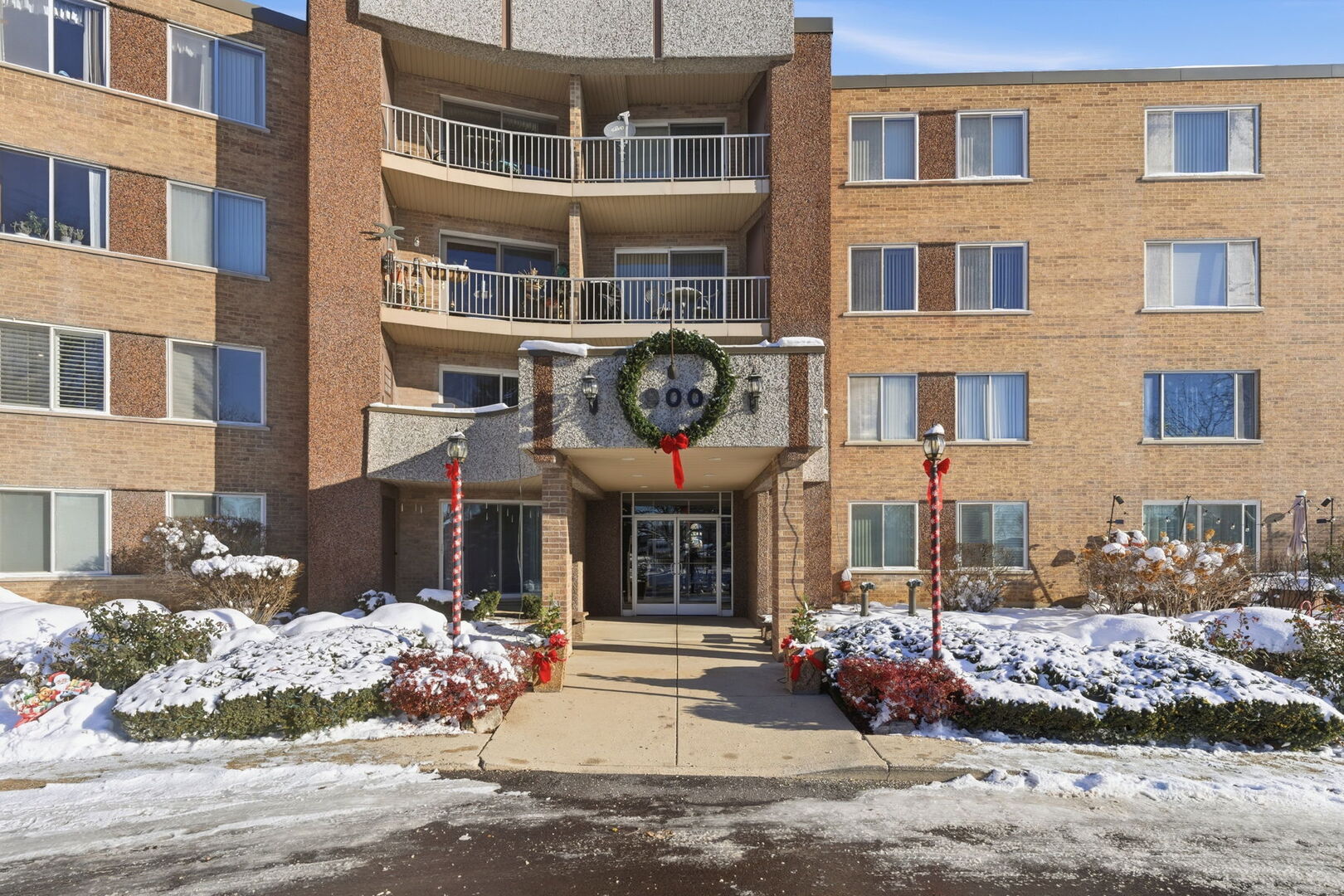 900 East Wilmette Road, Unit 220 Palatine, IL 60074 - Photo 1 of 1