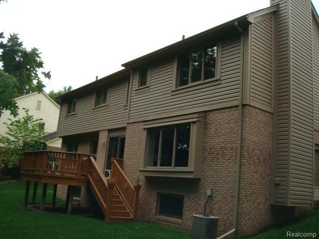 3627 Joshua Drive Rochester, MI 48307 - Photo 2 of 29 Back 1.jpg