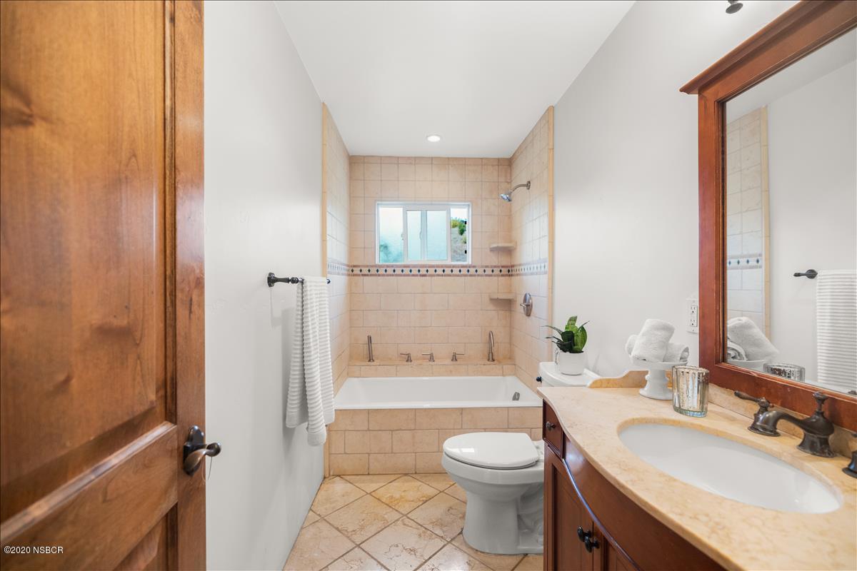 1051 Palomino Road Santa Barbara, CA 93105 - Photo 13 of 23 8D5A1906 (1)