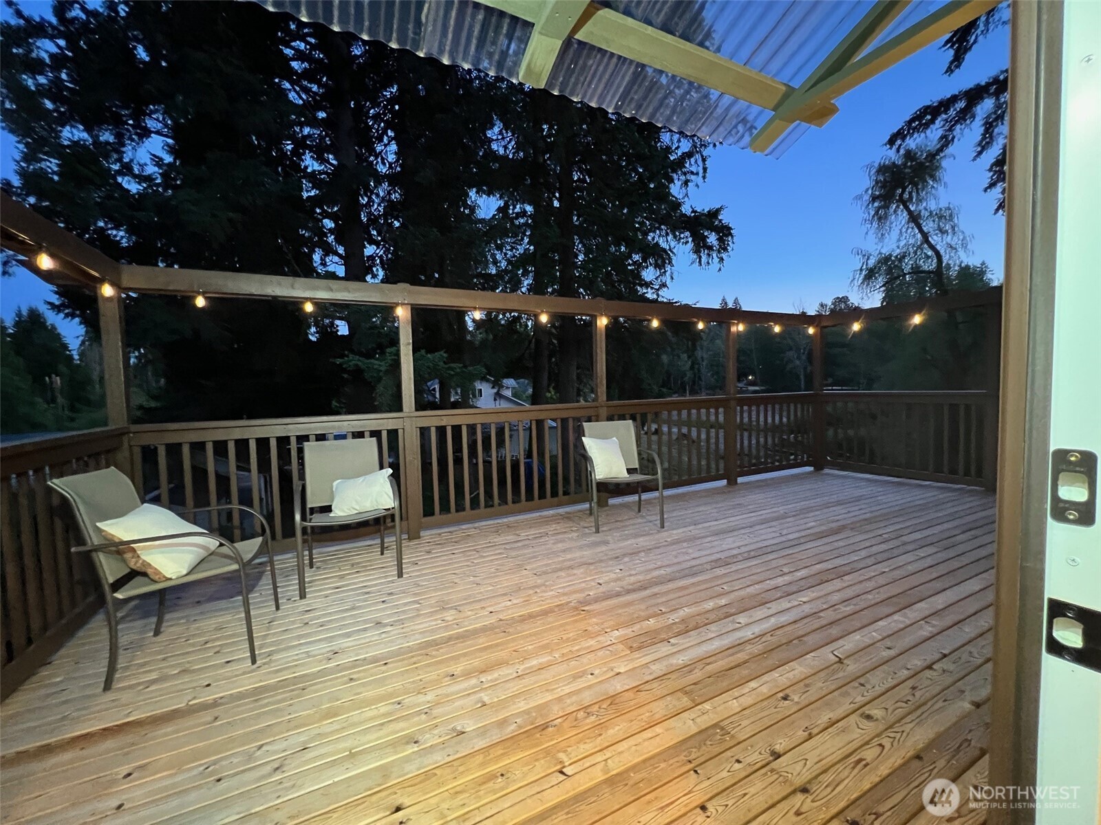 11026 Avondale Road Northeast Redmond, WA 98053 - Photo 21 of 40 Gallery Image 21