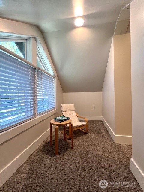 11026 Avondale Road Northeast Redmond, WA 98053 - Photo 27 of 40 Gallery Image 27