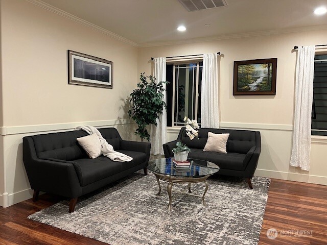 11026 Avondale Road Northeast Redmond, WA 98053 - Photo 4 of 40 Gallery Image 4
