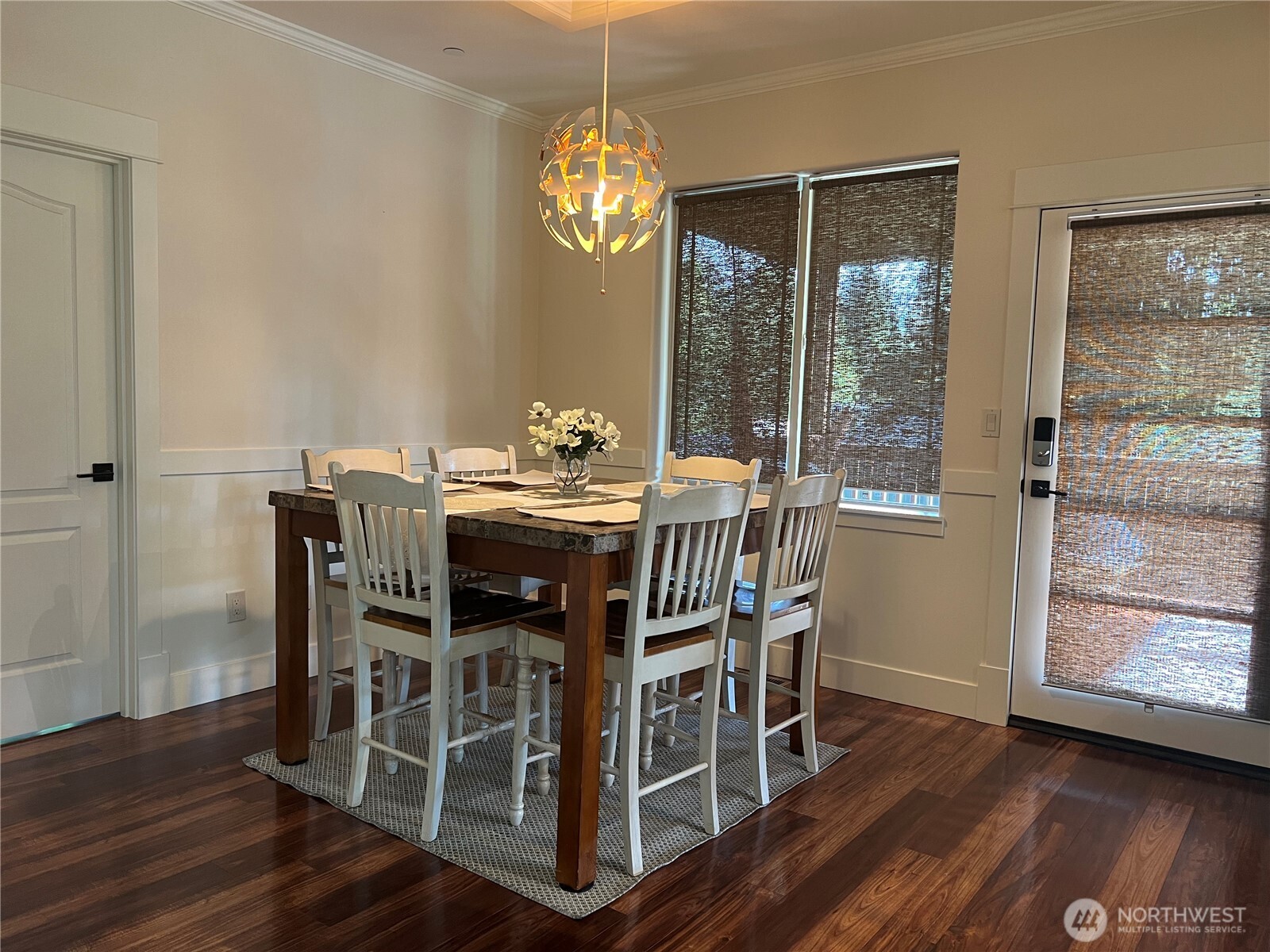 11026 Avondale Road Northeast Redmond, WA 98053 - Photo 9 of 40 Gallery Image 9