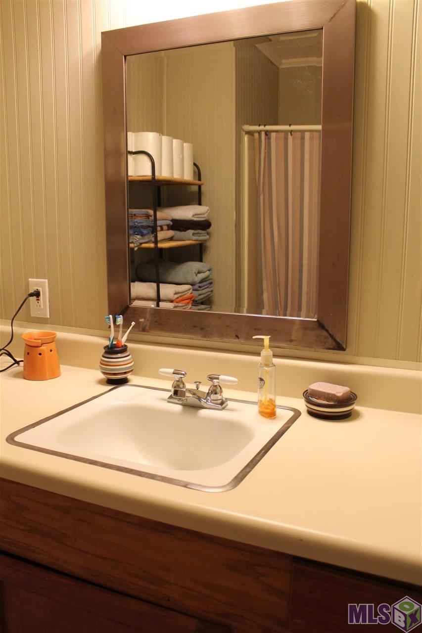 13144 Babin Road Gonzales, LA 70737 - Photo 12 of 22 Gallery Image 12