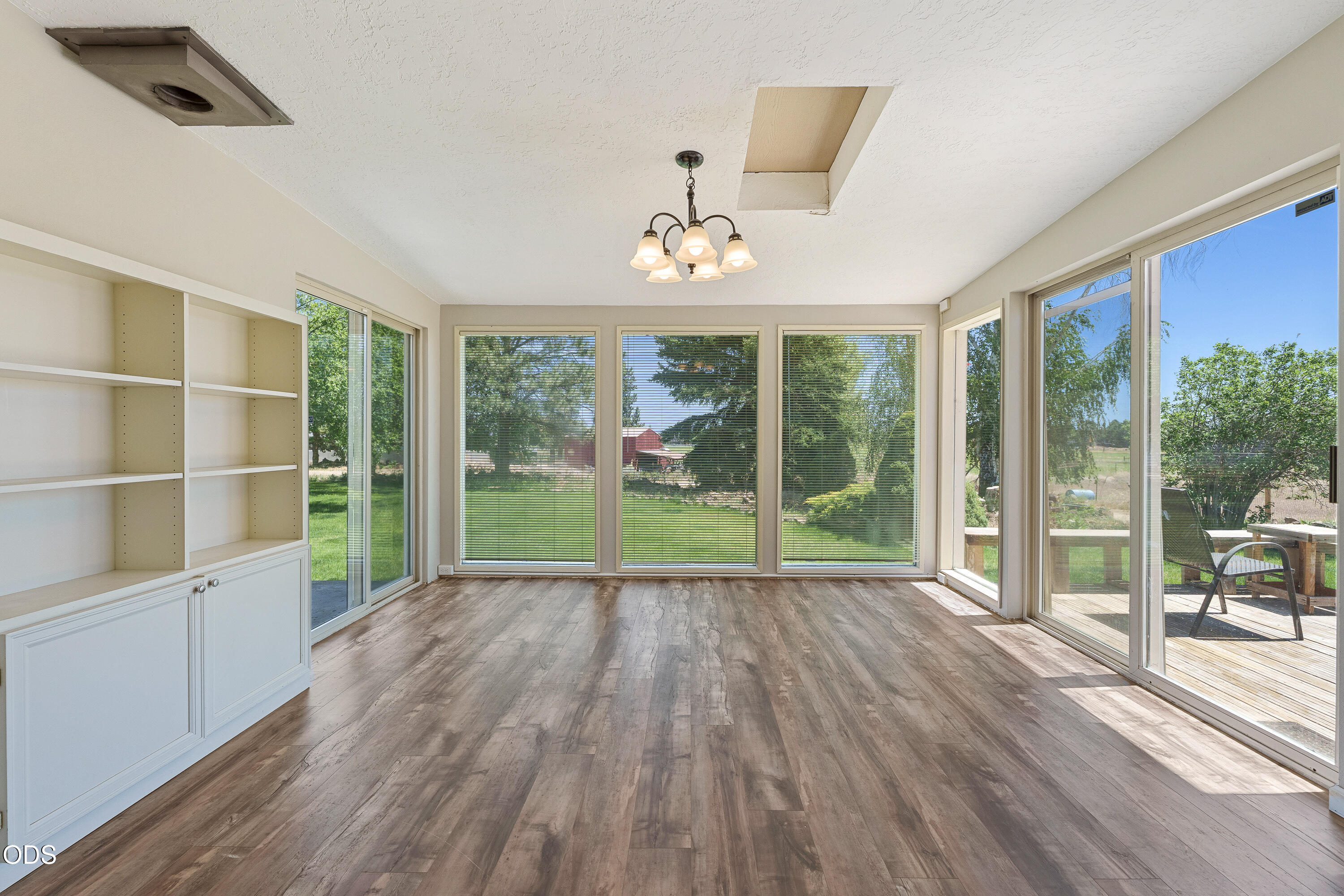 6492 Southwest 51st Street Redmond, OR 97756 - Photo 23 of 44