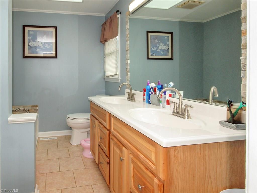 7108 North River Road Oak Ridge, NC 27310 - Photo 15 of 25