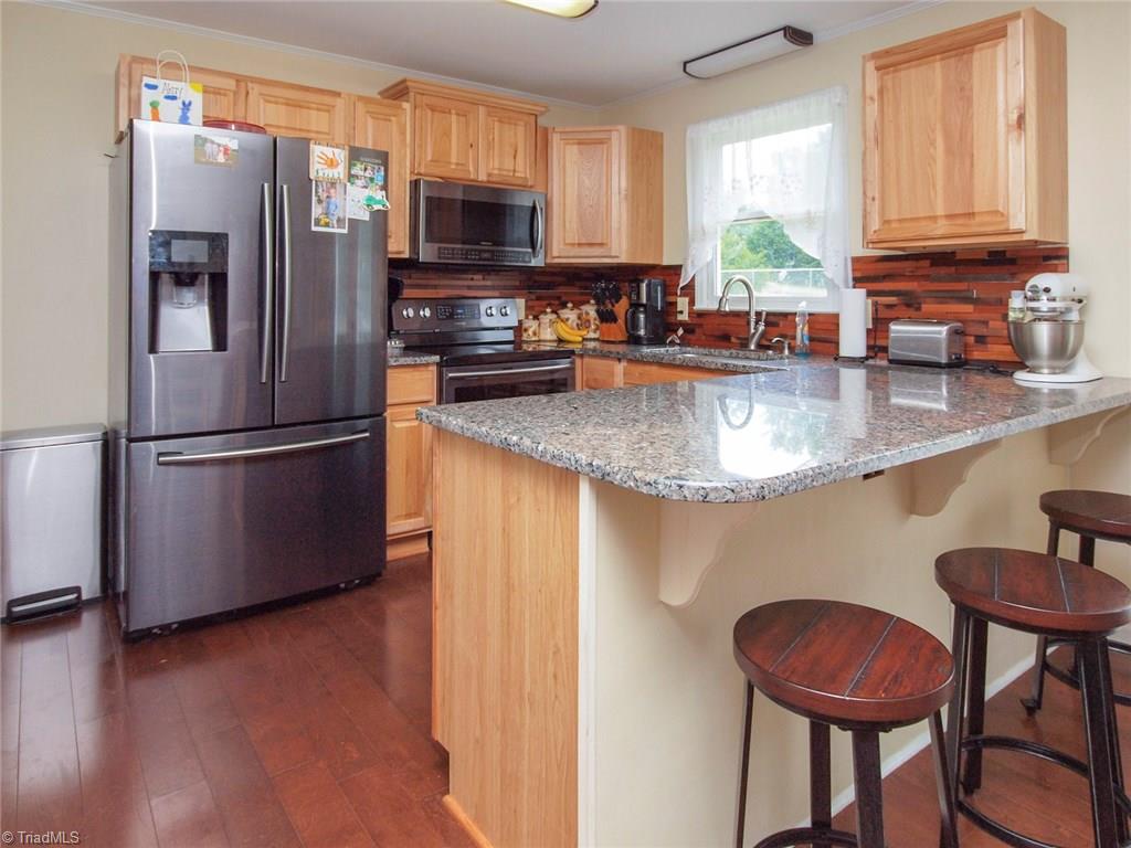 7108 North River Road Oak Ridge, NC 27310 - Photo 3 of 25