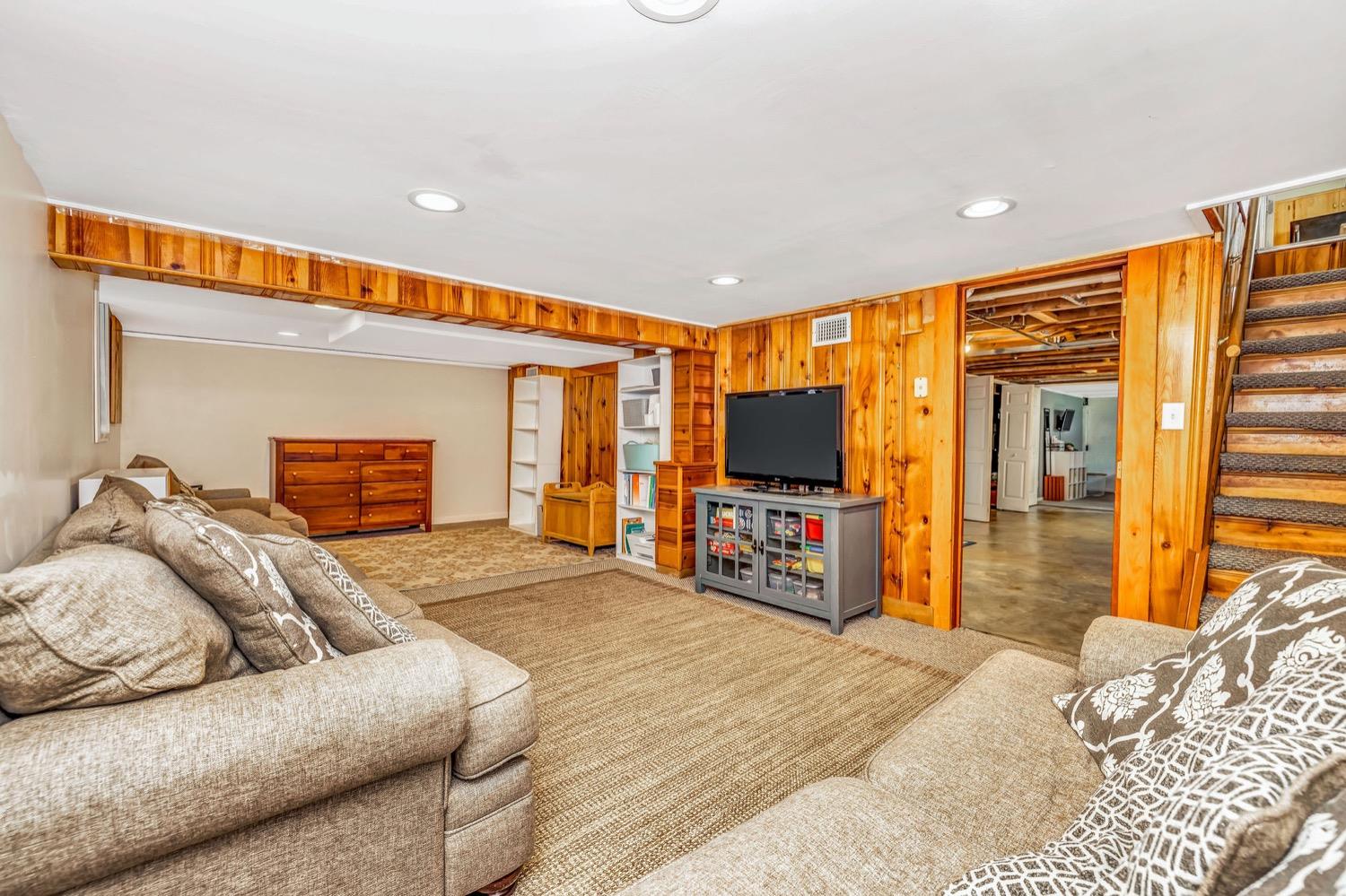 17837 Pribble Road Lawrenceburg, IN 47025 - Photo 43 of 52 Gallery Image 43