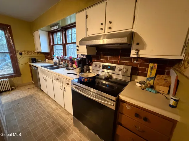 $89,900 | 46 Brook Street, Port Henry, NY 12974