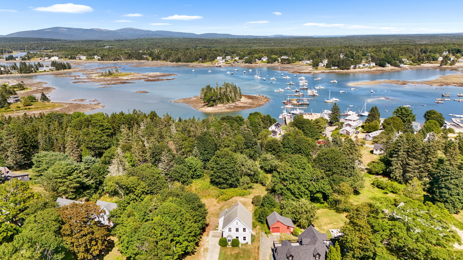 102 Bernard Road Tremont, ME 04612 - Photo 3 of 40 maria-39