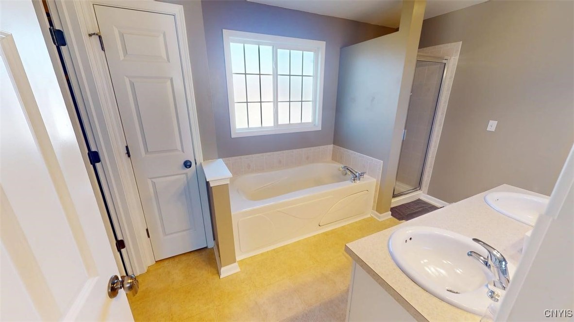 8272 Gabion Way Clay, NY 13090 - Photo 27 of 48