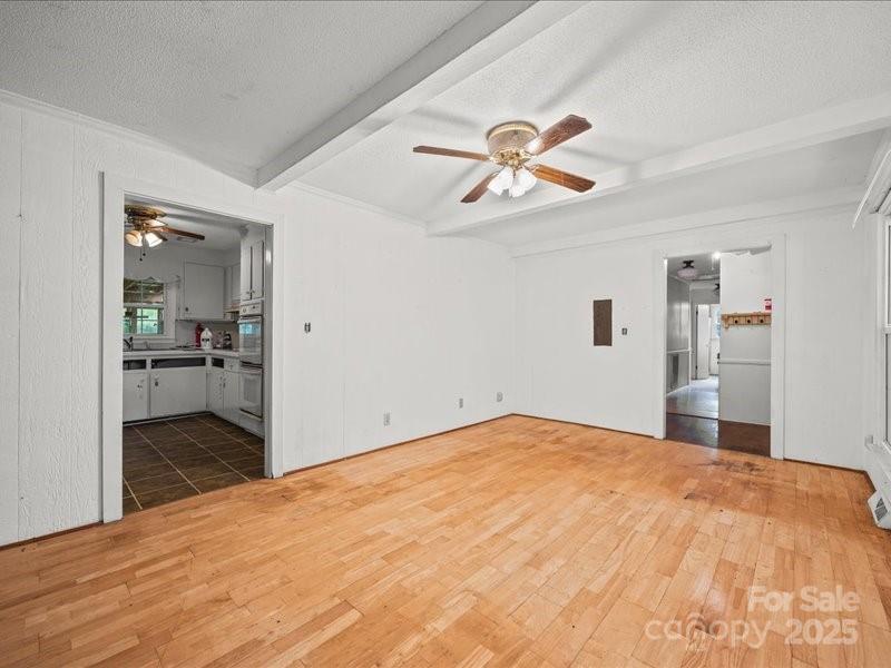 290 South Grandview Road Clover, SC 29710 - Photo 6 of 21 a very nice looking room with a large bed