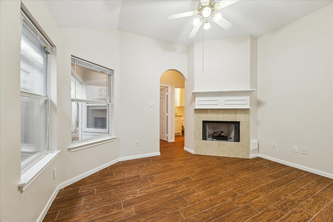 2806 Crescent Star Road Spring, TX 77388 - Photo 5 of 23 Living room with gas log fireplace