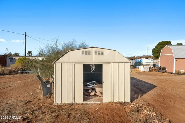 $214,900 | 22655 Henderson Street, Congress, AZ 85332