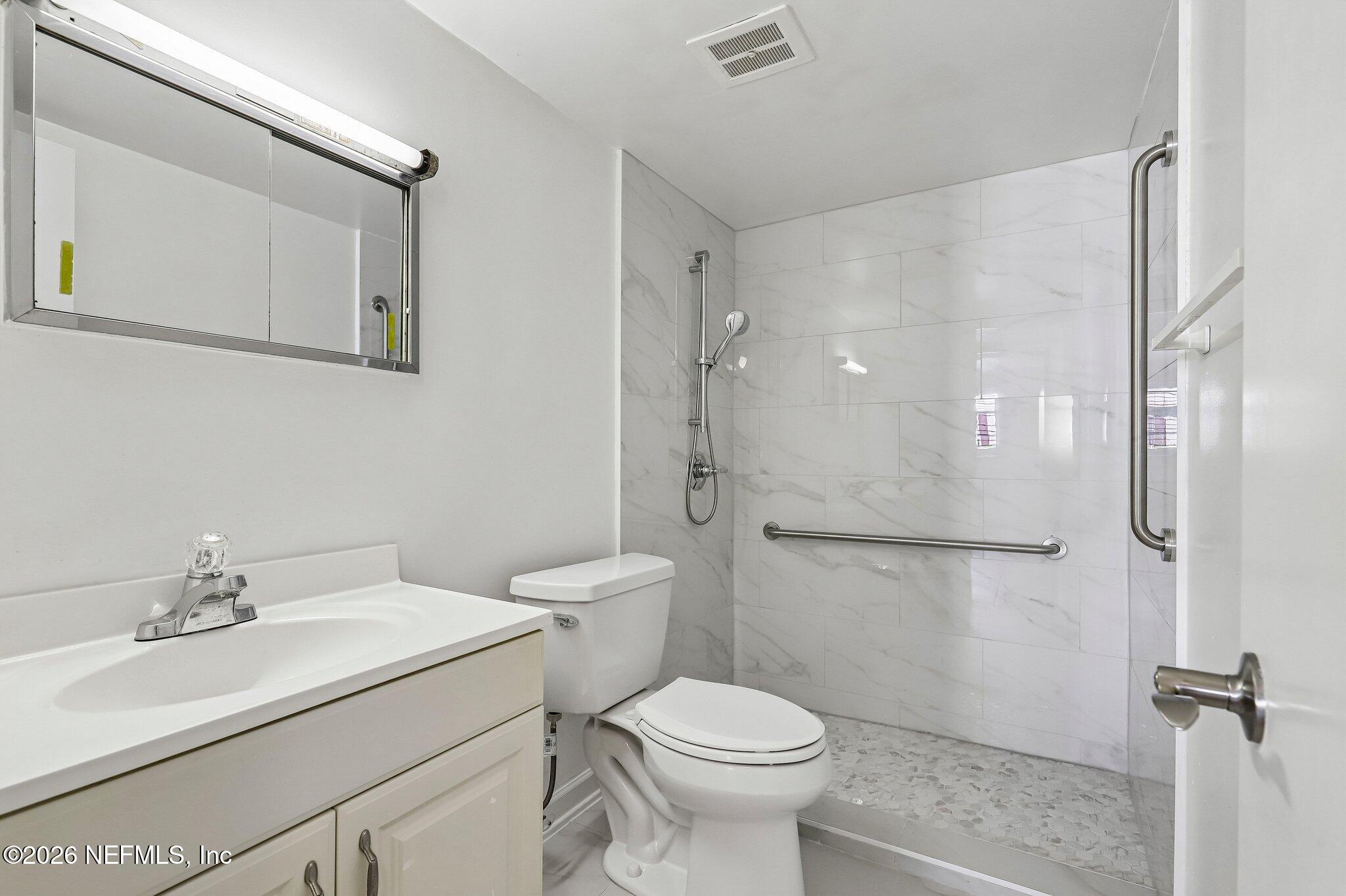 1735 El Camino Road, Unit 2 Jacksonville, FL 32216 - Photo 19 of 31 19-web-or-mls-El Camino Rd 2-S2904-019
