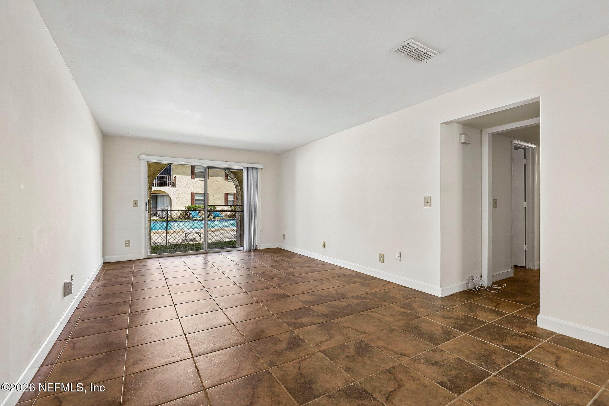 1735 El Camino Road, Unit 2 Jacksonville, FL 32216 - Photo 10 of 31 10-web-or-mls-El Camino Rd 2-S2904-010