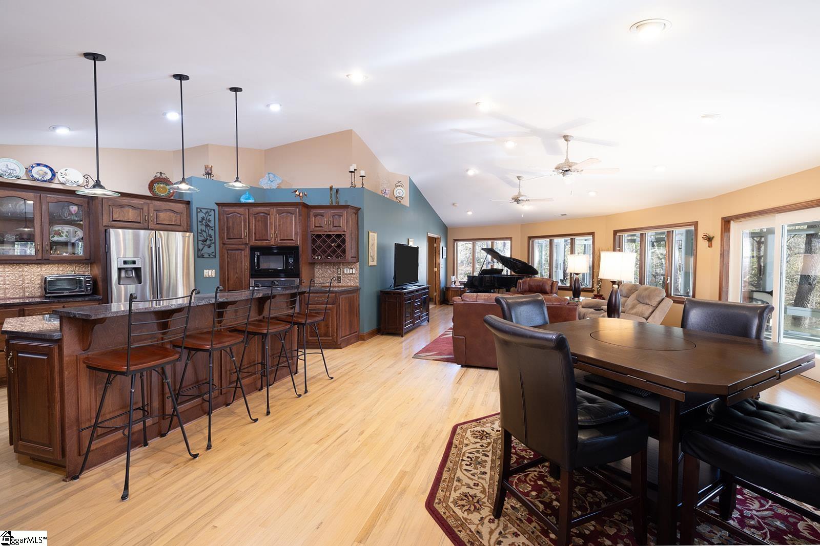 323 Nicklaus Road Westminster, SC 29693 - Photo 6 of 34 Gallery Image 6