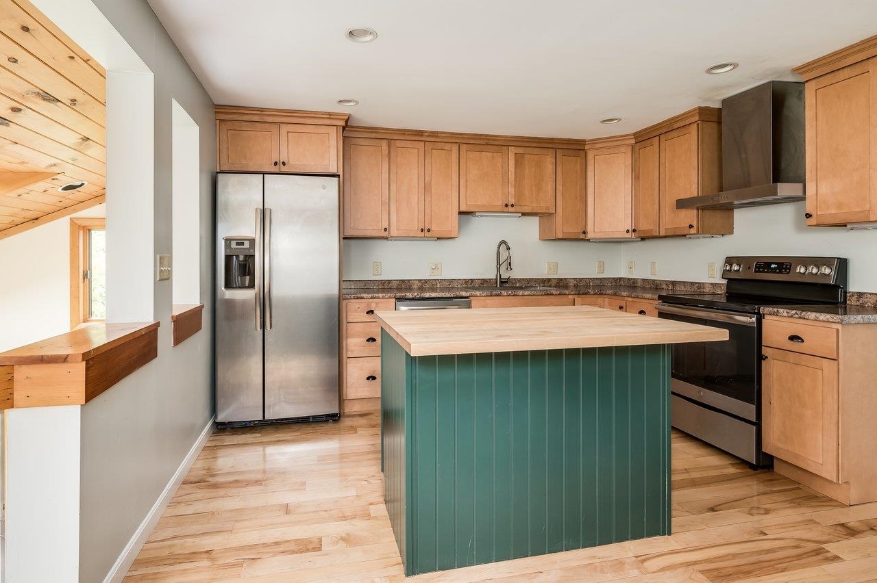 13 Littlehale Road Durham, NH 03824 - Photo 2 of 34