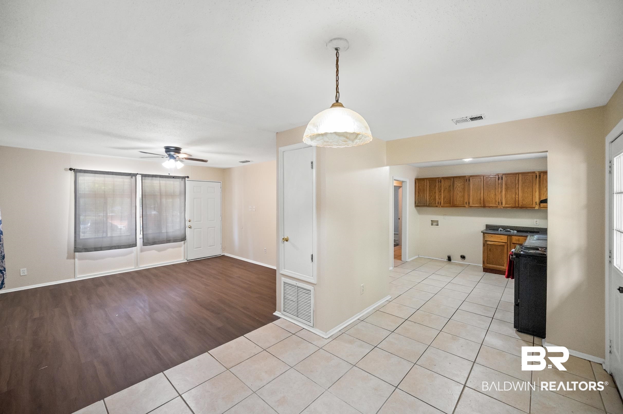 4113 Seabreeze Road Mobile, AL 36609 - Photo 7 of 18