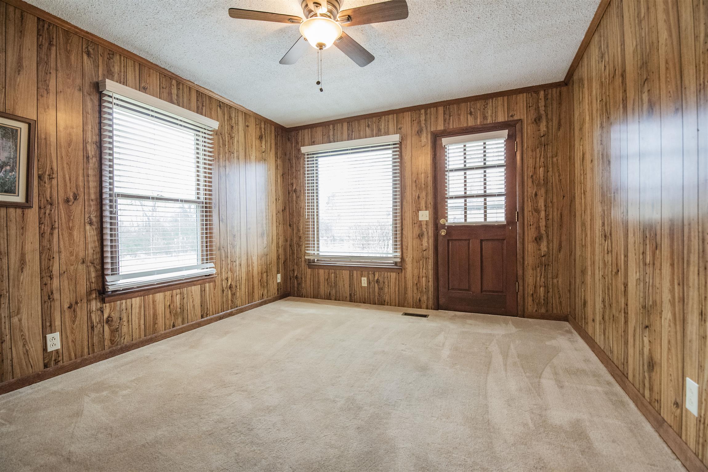 925 Alford Road Murfreesboro, TN 37129 - Photo 18 of 30 a view of an empty room with a window