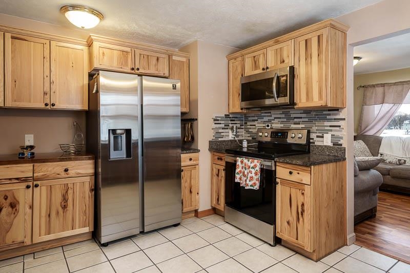 1323 Middle Street Beloit, WI 53511 - Photo 9 of 28