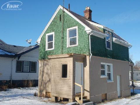 1949 Flushing Road Flint, MI 48504 - Photo 4 of 18 20327482-3.JPG