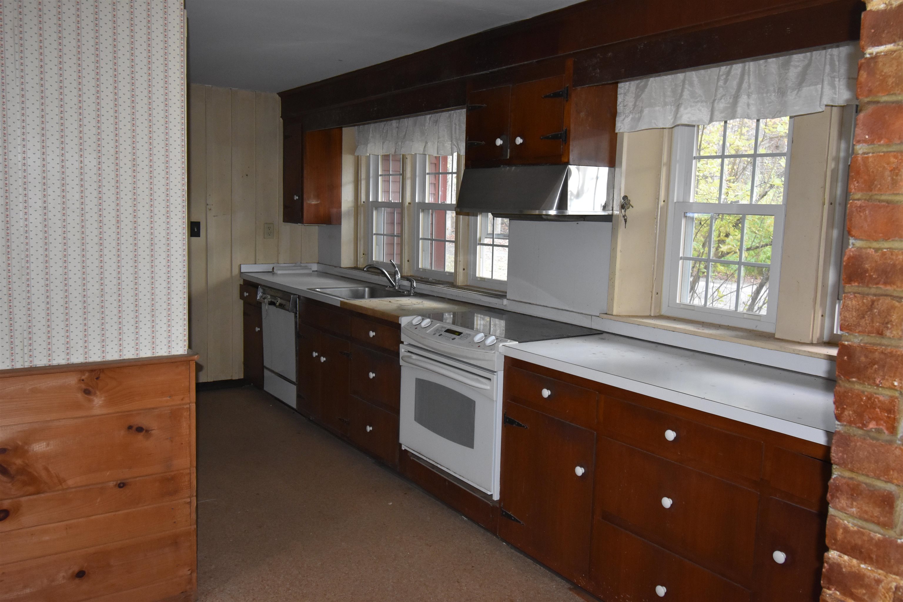 35 Old Milford Road Brookline, NH 03033 - Photo 10 of 29