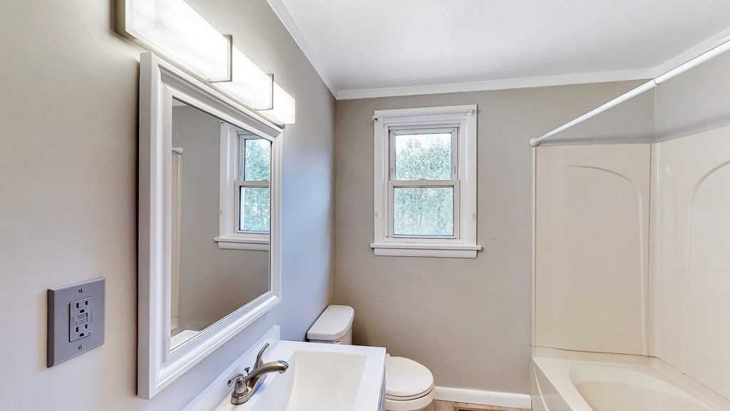 1277 Granby Road Chicopee, MA 01020 - Photo 13 of 35 Gallery Image 13