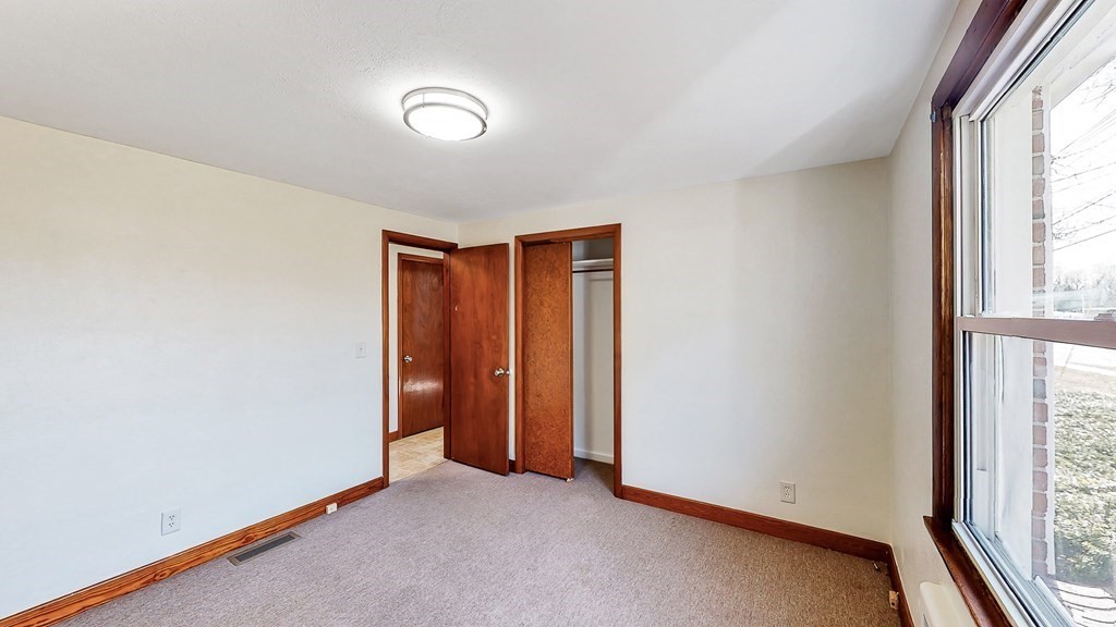 1277 Granby Road Chicopee, MA 01020 - Photo 17 of 35 Gallery Image 17