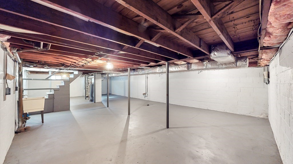 1277 Granby Road Chicopee, MA 01020 - Photo 24 of 35 Gallery Image 24