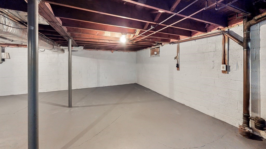 1277 Granby Road Chicopee, MA 01020 - Photo 26 of 35 Gallery Image 26