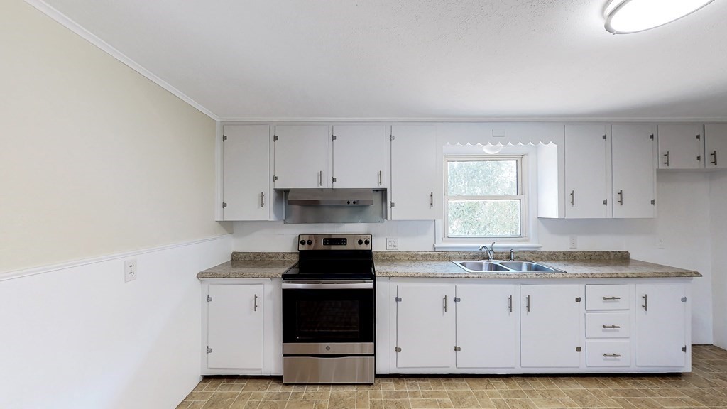 1277 Granby Road Chicopee, MA 01020 - Photo 7 of 35 Gallery Image 7