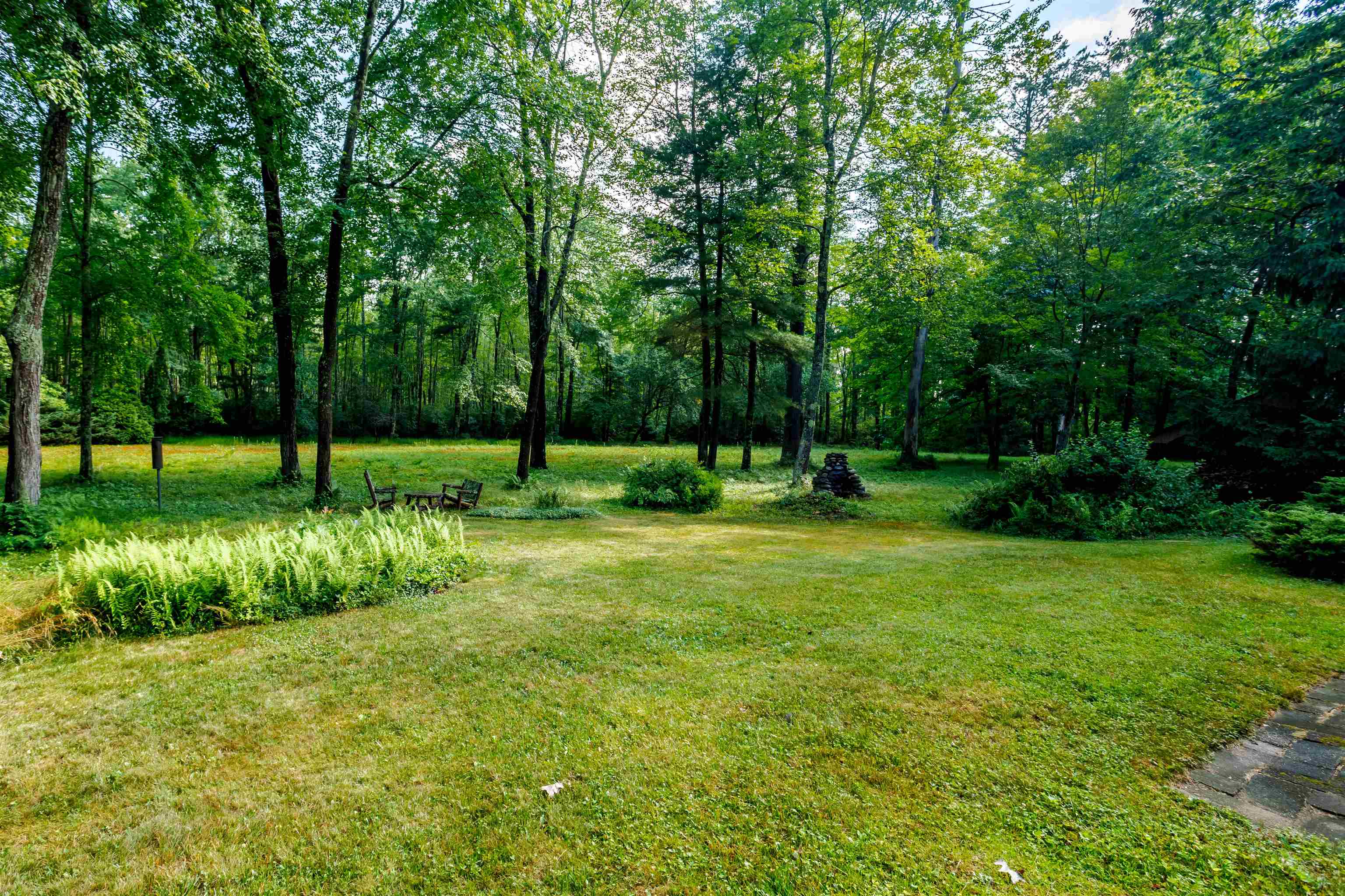 75 Meadow Drive Hollis, NH 03049 - Photo 4 of 44