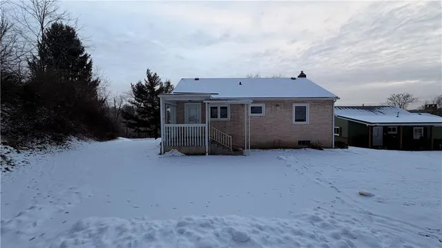 $159,999 | 621 South Gosser Hill Road, Leechburg, PA 15656