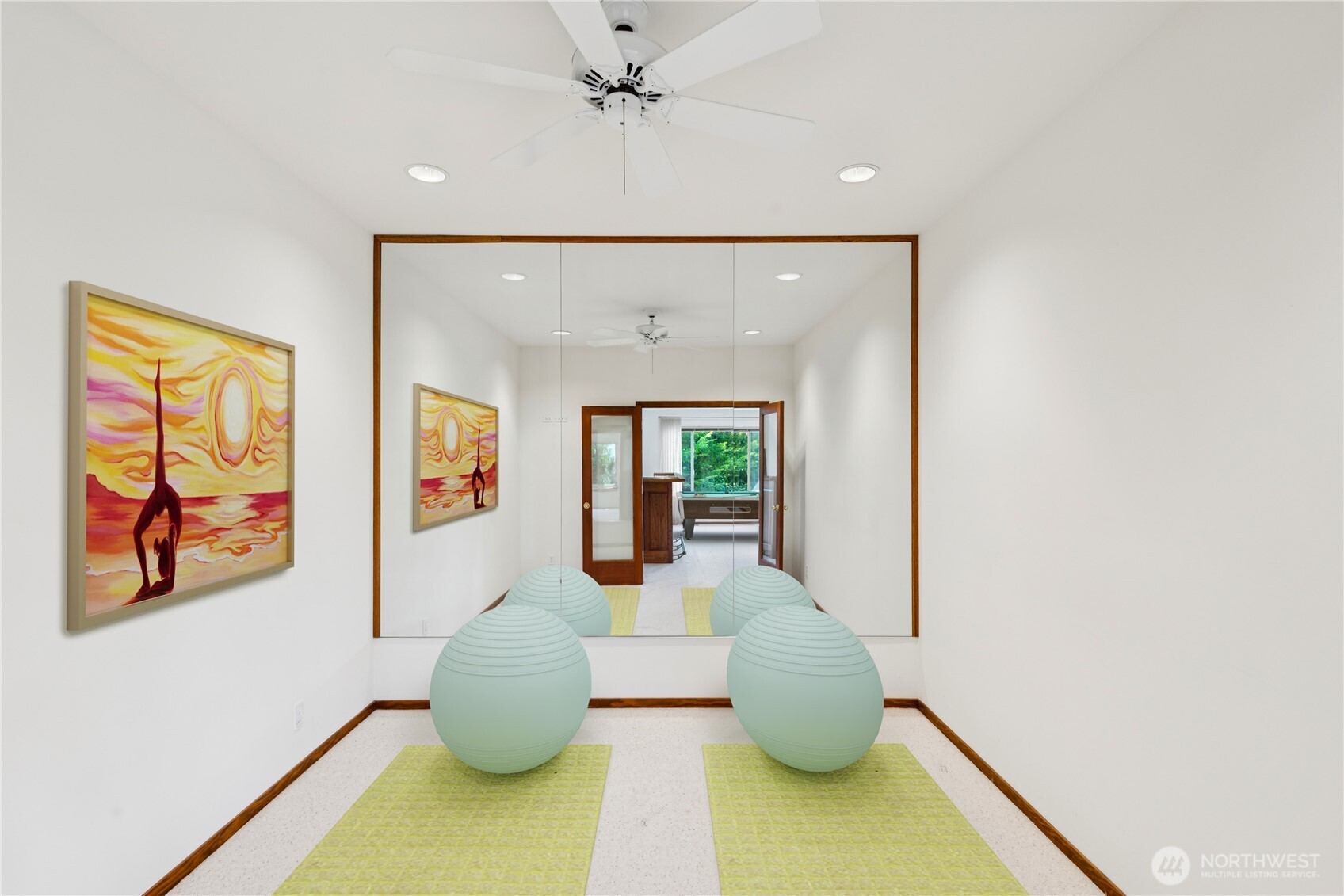 4158 Islander Way Anacortes, WA 98221 - Photo 30 of 40 a living room with furniture and a window