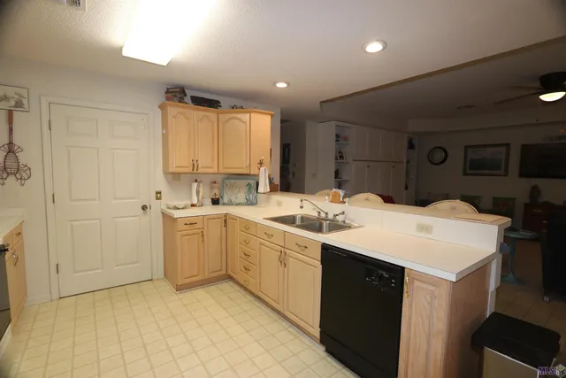 $445,000 | 148 Constantin Drive, Golden Meadow, LA 70357