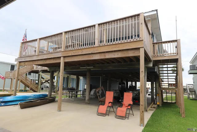 $445,000 | 148 Constantin Drive, Golden Meadow, LA 70357