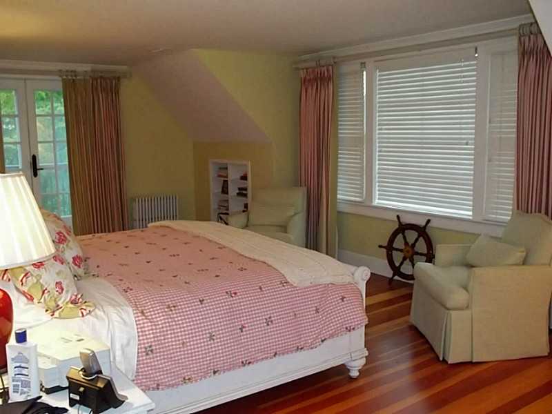 9 Massachaug Road Westerly, RI 02891 - Photo 13 of 23 Master Bedroom.