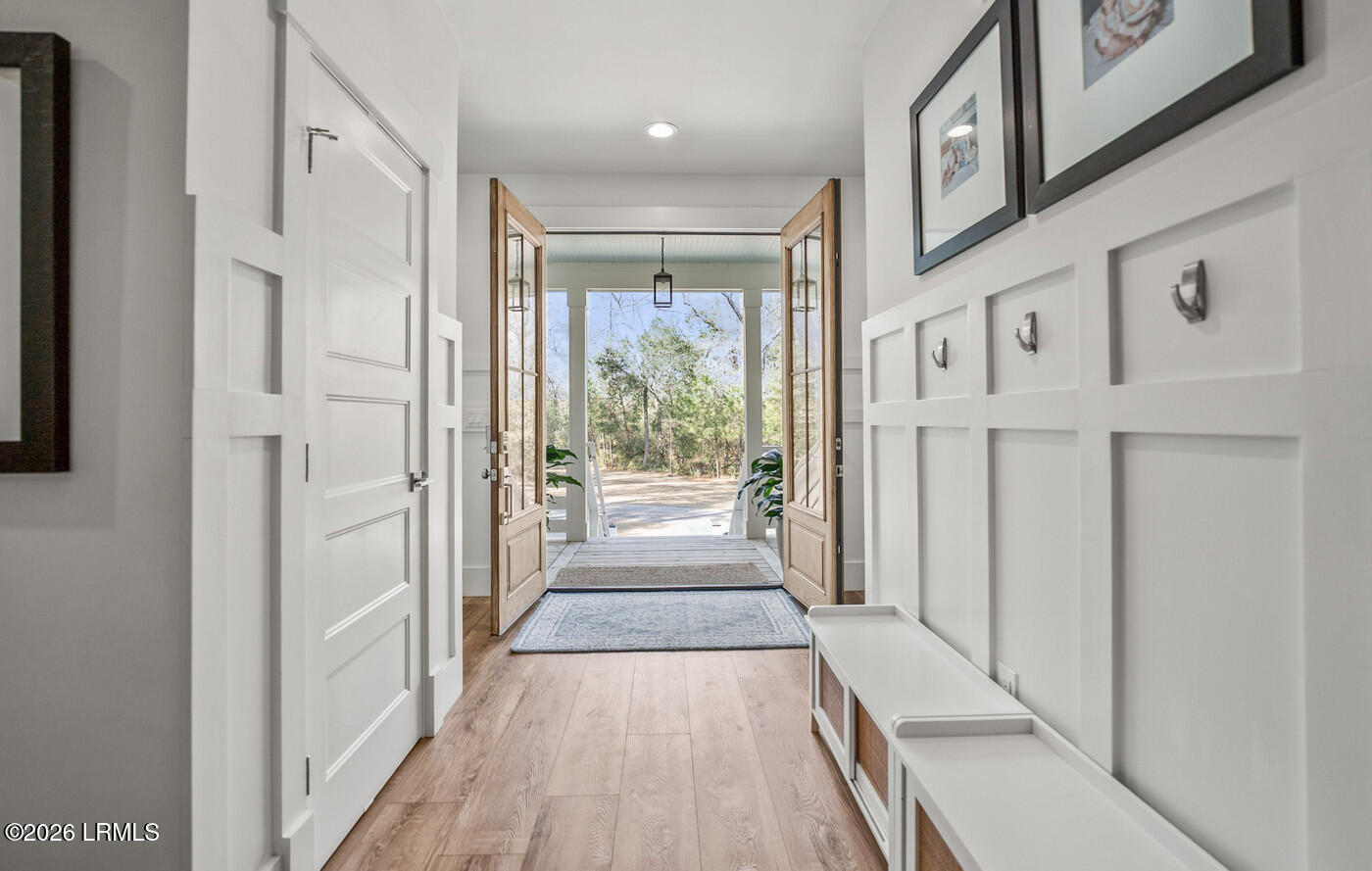 34 Huspah Court North Seabrook, SC 29940 - Photo 4 of 40 Entrance