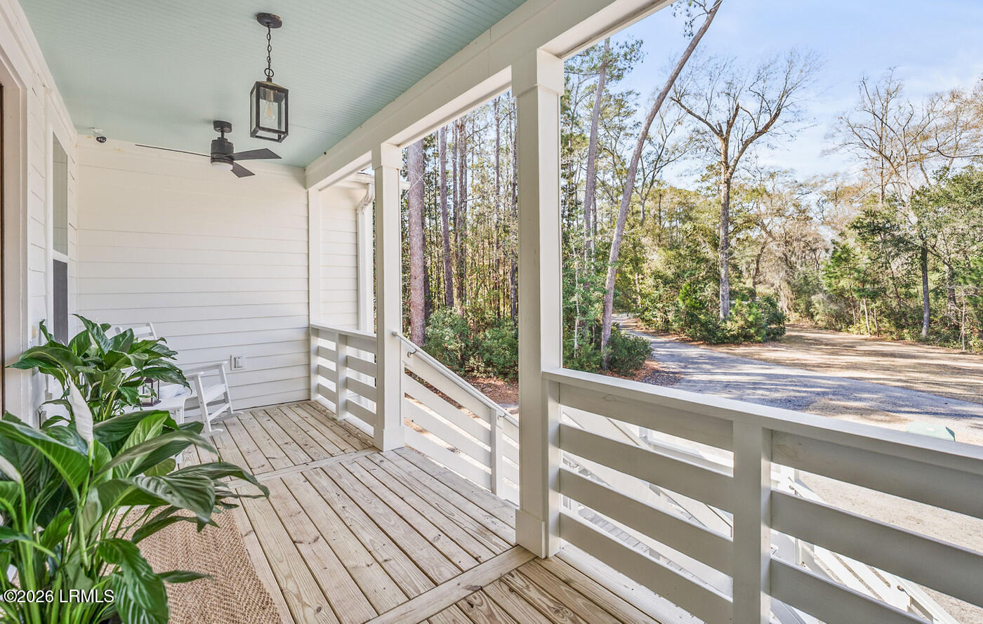 34 Huspah Court North Seabrook, SC 29940 - Photo 5 of 40 Porch