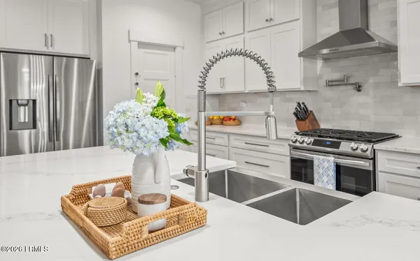 $1,179,000 | 34 Huspah Court North, Seabrook, SC 29940