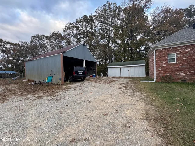 $1,279,000 | 29195 Highway 4, Coldwater, MS 38618