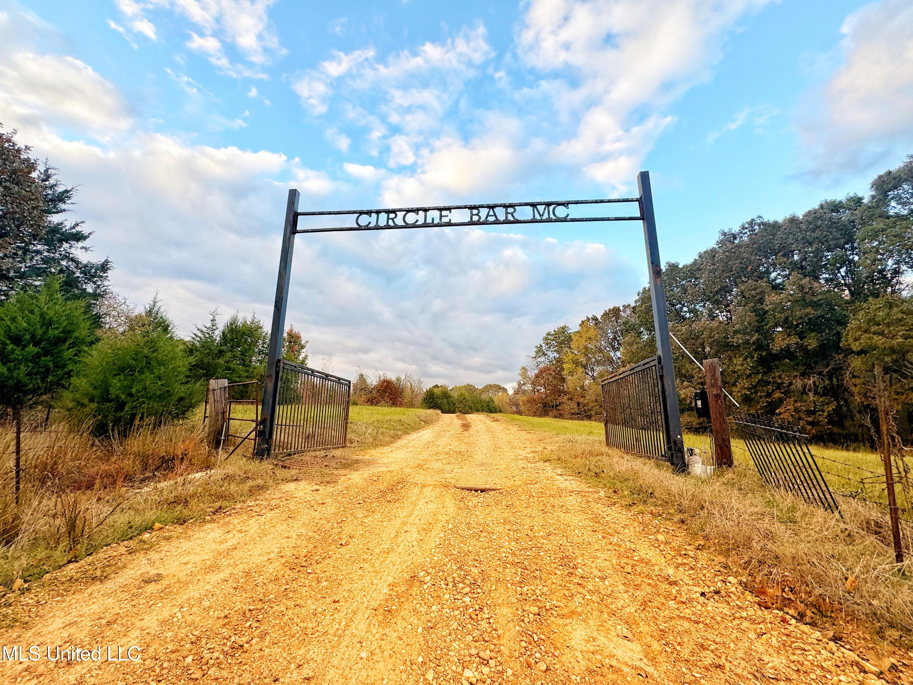 29195 Highway 4 Coldwater, MS 38618 - Photo 7 of 52 IMG_1140