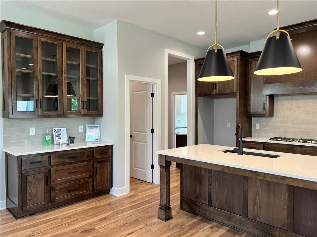 4510 Southwest Fenwick Road Lee's Summit, MO 64083 - Photo 10 of 42