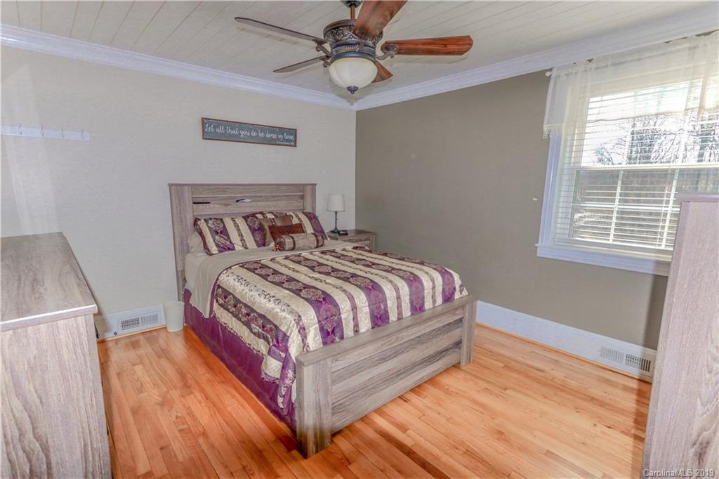 322 3rd Street Ronda, NC 28670 - Photo 12 of 28 Gallery Image 12