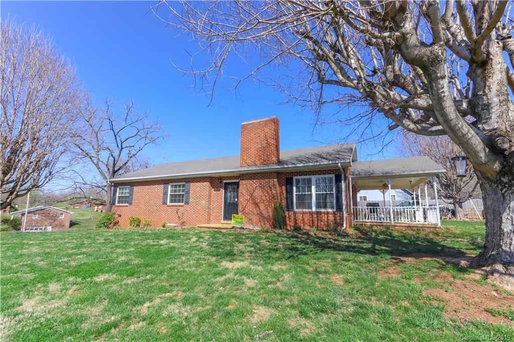 322 3rd Street Ronda, NC 28670 - Photo 3 of 28 Gallery Image 3