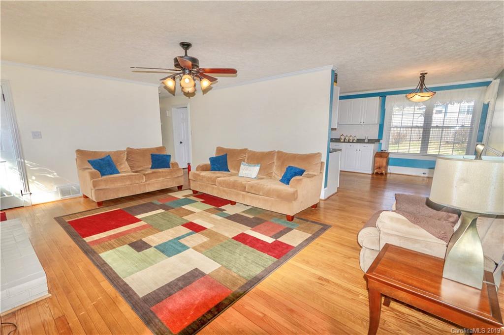 322 3rd Street Ronda, NC 28670 - Photo 9 of 28 Gallery Image 9