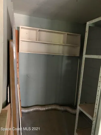 a view of a bird of the house